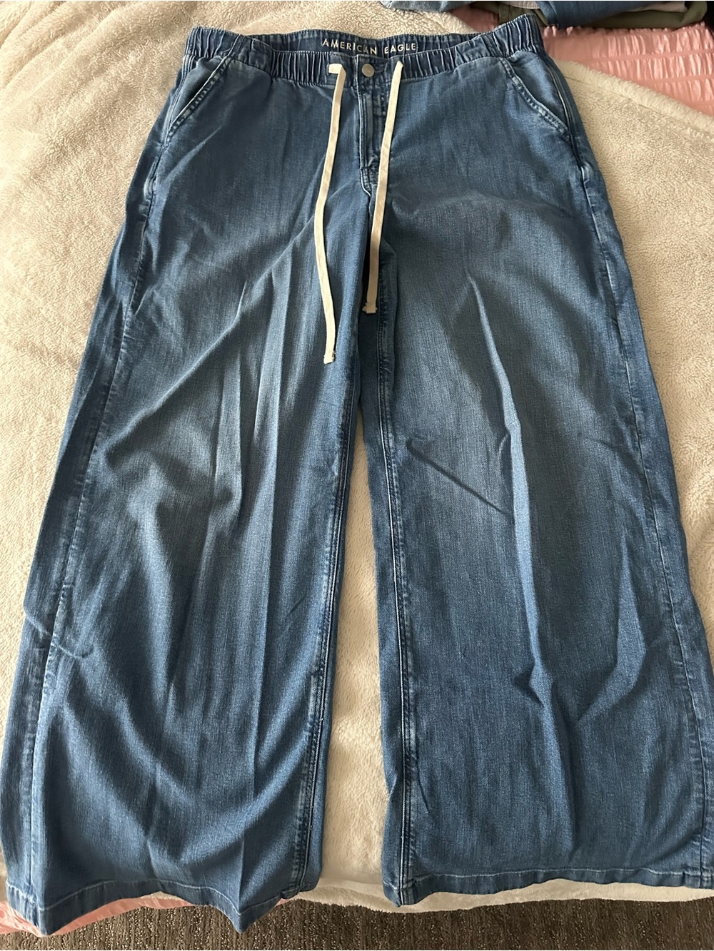 American Eagle Outfitters Women's Blue Relaxed Wide-Leg Drawstring Jeans